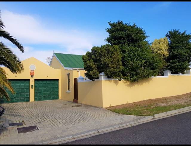 3 BEDROOM HOUSE FOR SALE IN STELLENRIDGE